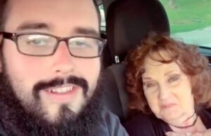 S-a căsătorit la 17 ani cu o bătrână de 71. Drama trăită de tânăr după cinci ani de relație