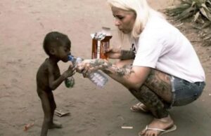 Această imagine a făcut înconjurul lumii în anul 2016. Transformarea băiețelului abandonat și lăsat să moară pe stradă: