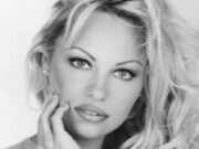Pamela Anderson divorţează după un an de căsnicie. Motivul pentru care se departe de al cincilea soţ
