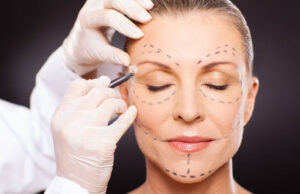 Sute de femei din București și Ilfov au apelat la serviciile lor, în special pentru injectare cu acid hialuronic în buze.