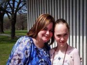 O fetiță bolnavă din naștere și-a chemat prietenii și colegii la ziua ei, dar nu a venit nimeni. Ce s-a întâmplat după câteva ore a făcut-o să urle și să plângă. „Nu se poate așa ceva…–>