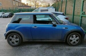 Un bărbat tras pe dreapta de polițiști a mărturisit că a condus fără permis mai bine de 70 de ani. Ce a transmis poliția –