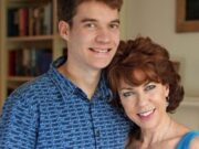 Ca mamă de copil autist am fost disperată că fiul meu de 20 de ani are atâtea probleme, așa că am încercat să îi angajez o prostituată, am vrut să îl salvez, dar…” Nu a putut bănui nimeni ce a făcut copilul..