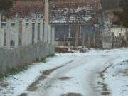 Un individ a ținut timp de 8 ani în sclavie 3 tineri, în Mureș. Cum s-a aflat totul – – –