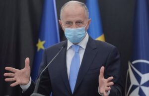 Mircea Geoană, secretar general adjunct al NATO: „În acest moment, Rusia aduce trupe şi armament în jurul Ucrainei”