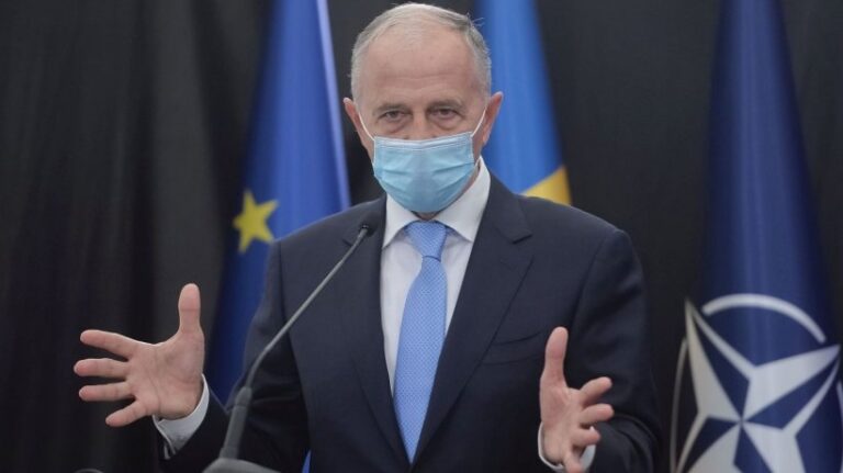 Mircea Geoană, secretar general adjunct al NATO: „În acest moment, Rusia aduce trupe şi armament în jurul Ucrainei”