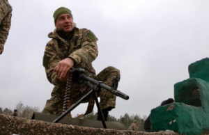 Primarul Kievului instituie stare de asediu, începând de sâmbătă seara. „Cine iese pe stradă va fi considerat membru al grupurilor de sabotaj”, a spus Vitali Klitschko.