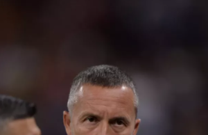 De ce s-a ales praful de Universitatea Craiova sub comanda lui Laurențiu Reghecampf! Meme Stoica face o comparație cu Marius Șumudică >>>