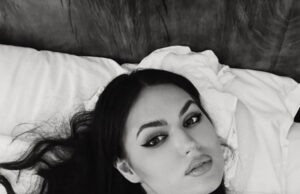 Splendidă! Ea e noua iubită a unuia dintre cei mai controversați politicieni din România și are jumătate din vârsta lui –>>