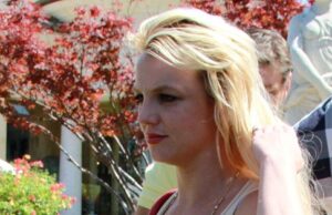 Multă lume a crezut că a ajuns la psihiatrie pentru că nu mai suporta durerea cauzată de boala tatălui, dar adevărul halucinant a ieșit la iveală! Britney Spears a fost internată cu forța chiar de părintele ei! Ce motiv ar avea 😮 –>