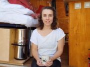 O tânără a renunțat la job și la cei apropiați pentru un bărbat pe care îl cunoștea de trei zile. Acum cei doi duc o viață de nomad