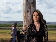 O vedetă greu de recunoscut! A trecut de 65 de ani și arată surprizător de bine, dar e greu să-ți dai seama cine e. Nu, nu e Nadia Comăneci