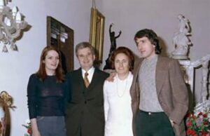Alexandra este singura nepoata a lui Nicolae Ceasusescu! Cum arata si cu ce se ocupa tanara de 26 de ani –>