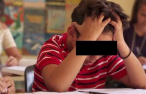 O mamă a aflat de pe ”grupul de părinți” că fiul ei a fost bătut la școală de un profesor