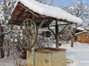 Cadavrul unei bătrâne din Buzău a fost găsit într-o fântână, după zece zile de la dispariţie. Primele indicii arată o sinucidere ciudată