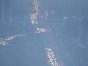 Coloane uriașe de mașini încearcă să părăsească Kiev-ul, după ce Ucraina a fost atacată de Rusia