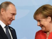 O parte dintre germani vor ca fostul cancelar Angela Merkel să fie cea care să medieze conflictul dintre Rusia și Ucraina ===>