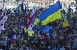 Peste 5.000 de ruși au fost arestați pentru că au ieșit în stradă să ceară încetarea războiului