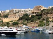 Un marinar ucrainean a scufundat parțial iahtul șefului său, un oligarh rus: „Șeful meu este un criminal!”