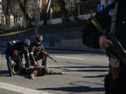 Zelenski eliberează deținuți pentru a lupta cu rușii. „Îşi vor putea ispăşi pedepsele în locurile cele mai periculoase ale războiului”