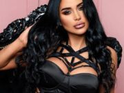 Daniela Crudu, în ipostaze provocatoare pe Internet. Din ce face bani acum, după ce s-a retras din televiziune