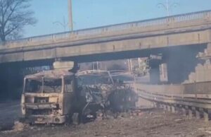 Imagini cu puternic impact emoțional surprinse în Harkov. O rachetă lansată de armata rusă a căzut în piața centrală din orașul ucrainean.