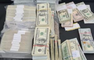 Polițiștii de frontieră au descoperit peste 1,6 milioane de dolari în mașina unor refugiați ucraineni. Asta nu e tot! Ce obiecte de lux au mai fost găsite în autoturismul respectiv >>>