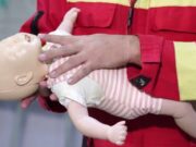 Ce faci când bebelușul se îneacă | Măsuri de prim-ajutor în caz de înec la copii