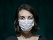 Scrisoarea unei mame plecată la muncă în Italia: „Sărăcia şi grijile m-au izgonit de acasă. Am salvat viitorul copiilor mei, dar mi-am rătăcit sufletul printre străini”