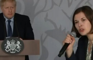 Boris Johnson, certat public de o jurnalistă ucraineană în lacrimi: Membrii familiei mele plâng, nu mai au unde să fugă