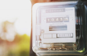 Guvernul a publicat proiectul de OUG privind plafonarea prețurilor la energie electrică și gaze –