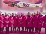 Ce salariu are o stewardesă la Wizz Air. Cât câștigă lunar –>