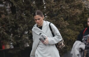 Artista a ieșit pe stradă cu o privire pierdută și… Ce se întâmplă cu Theo Rose?