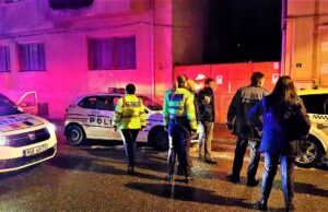Scandal între vecini, la un bloc din Galați! Ce a pățit un bărbat înarmat cu o macetă: ”Gălăgie mare, ziceai că se omoară acolo”