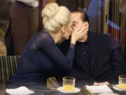 Cine este noua ”soție” a fostului premier italian Berlusconi, pentru care tocmai a cheltuit 400.000 de euro. El are 85 de ani, ea …doar 32 –