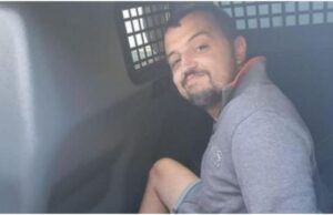 Tânărul care a ucis un interlop pentru a-şi răzbuna fratele mort. Criminalul a ieşit din tribunal fredonând o melodie a celor de la BUG Mafia