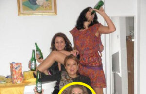 O recunoști? Cu berea-n mână, tolănită pe jos, vedeta noastră era la o petrecere. Acum o știe toată țara –»