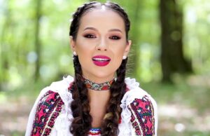 Vlăduța Lupău, probleme de sănătate în timpul sarcinii! Artista a ajuns la perfuzii –->