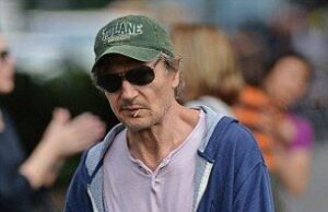 Liam Neeson este de nerecunoscut! Actorul s-a transformat total