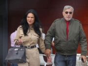 După ce a fost agresată chiar în fața soțului său, Ioana Năstase a povestit ce s-a întâmplat, de fapt, în noaptea cu pricina la restaurant. Cu greu, a povestit prin ce chin a trecut „Mi-a tras fermoarul de la bluză și…”Ce a urmat este teribil!