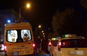 Ce șanse ai să te ia un taximetrist, fără bani de ajuns, cu un copil bolnav, noaptea?