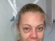 Cum arată după ce a renunțat la alcool. Obișnuia să bea 12 beri și un litru de vodkă în fiecare zi –>>