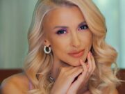 Cât cere Andreea Bălan pentru o singură oră de cântat la nuntă. Suma nu este deloc mică –>