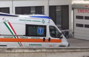 Ce s-a găsit în buzunarul unui pensionar mort în Italia. Ambulanțierii au rămas muți de uimire: ”Am decis să anunțăm poliția”