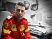 Copil de 3 ani în insuficiență respiratorie, salvat în ultima clipă de un paramedic prin intermediul telefonului