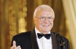 Alexandru Arșinel se va retrage din teatru. Anunțul a fost făcut de actor: ”Nu sunt în regulă, inima continuă să-și facă damblaua”
