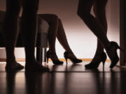 Ce a pățit un bărbat după ce s-a culcat cu mama iubitei lui! Totul s-a întâmplat chiar înainte de nuntă: „E foarte bun” >>