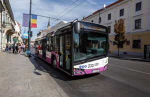 Un copil de trei ani din Cluj s-a trezit cu geamul autobuzului în cap. Declarațiile șocante ale mamei băiețelului: ”A ajuns la UPU”