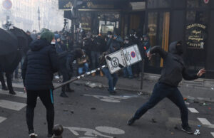 Incident armat în centrul Parisului. Două persoane, ucise