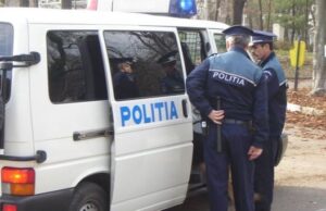 Familie atacată în propria casă, de mai mulți indivizi